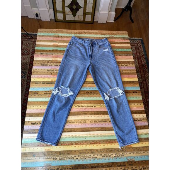American Eagle Mom Jean Size 4 Reg Ripped Distressed High Rise Blue Boho Classic - Picture 1 of 12